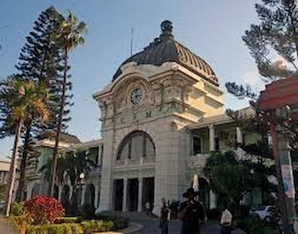 What to do in Mozambique? Visit Maputo